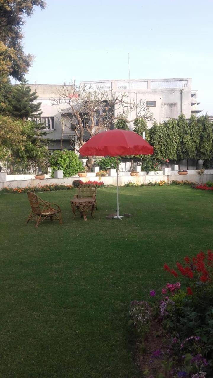 Heritage Homestay Jammu Ngoại thất bức ảnh